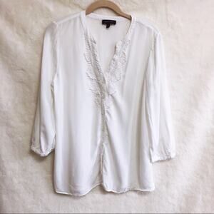 Spense White Button-Up Long Sleeve Top